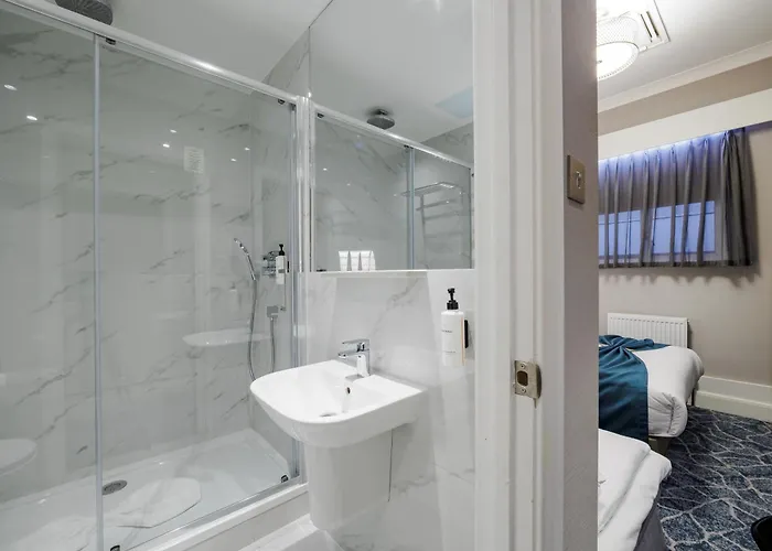 Queens Park Premier London Hyde Park